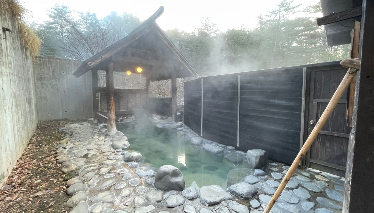 鶴の湯